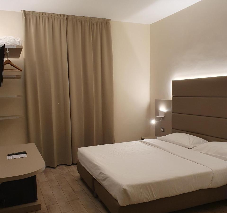 Lh Hotel Excel Roma Montemario Ngoại thất bức ảnh